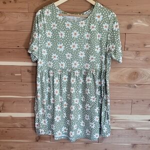 P & Rose Polka Dot & Daisy Tunic, Size L, Sage, White, Butter Soft